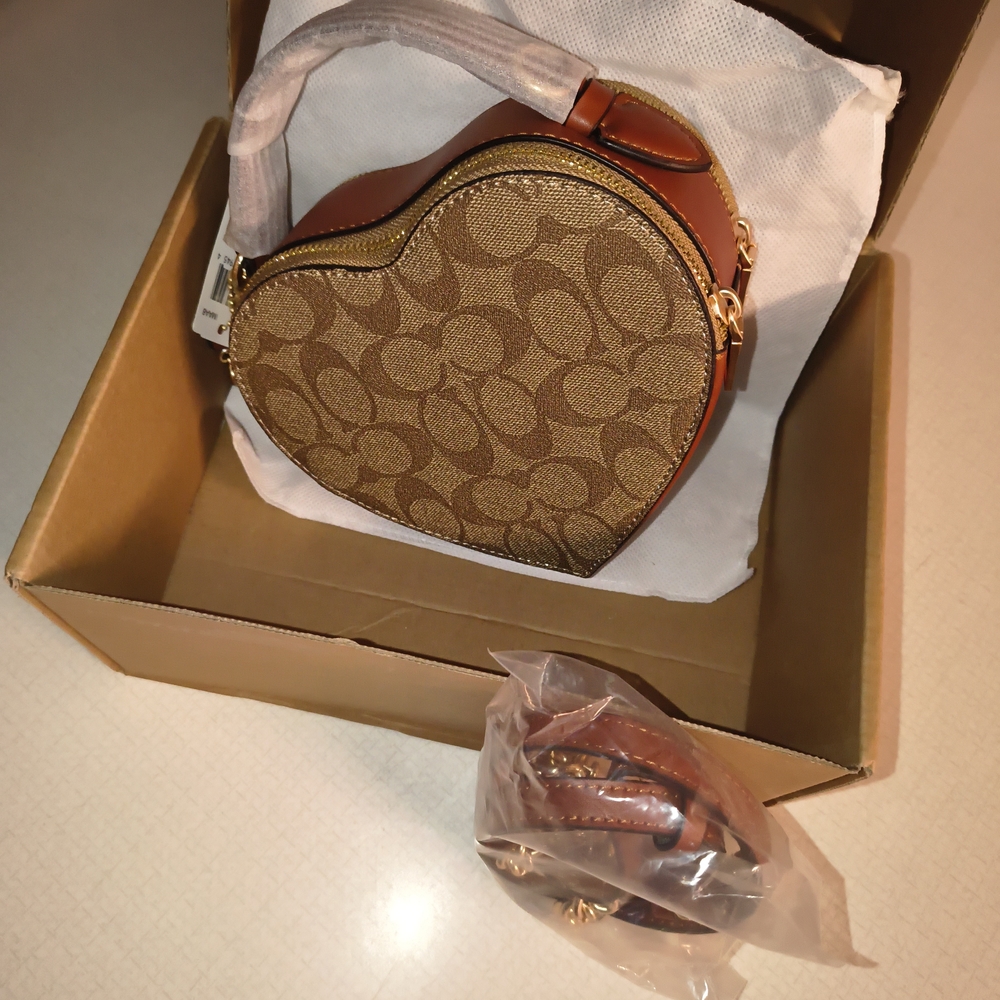 Coach Heart-Shaped Brown Tan Bag - Picture 8 of 8